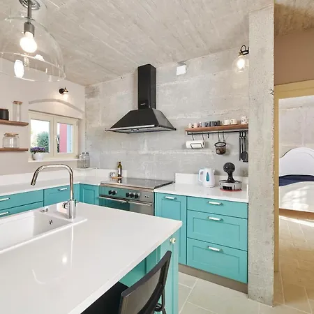 Mediterranea Villa *
