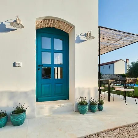 Mediterranea *